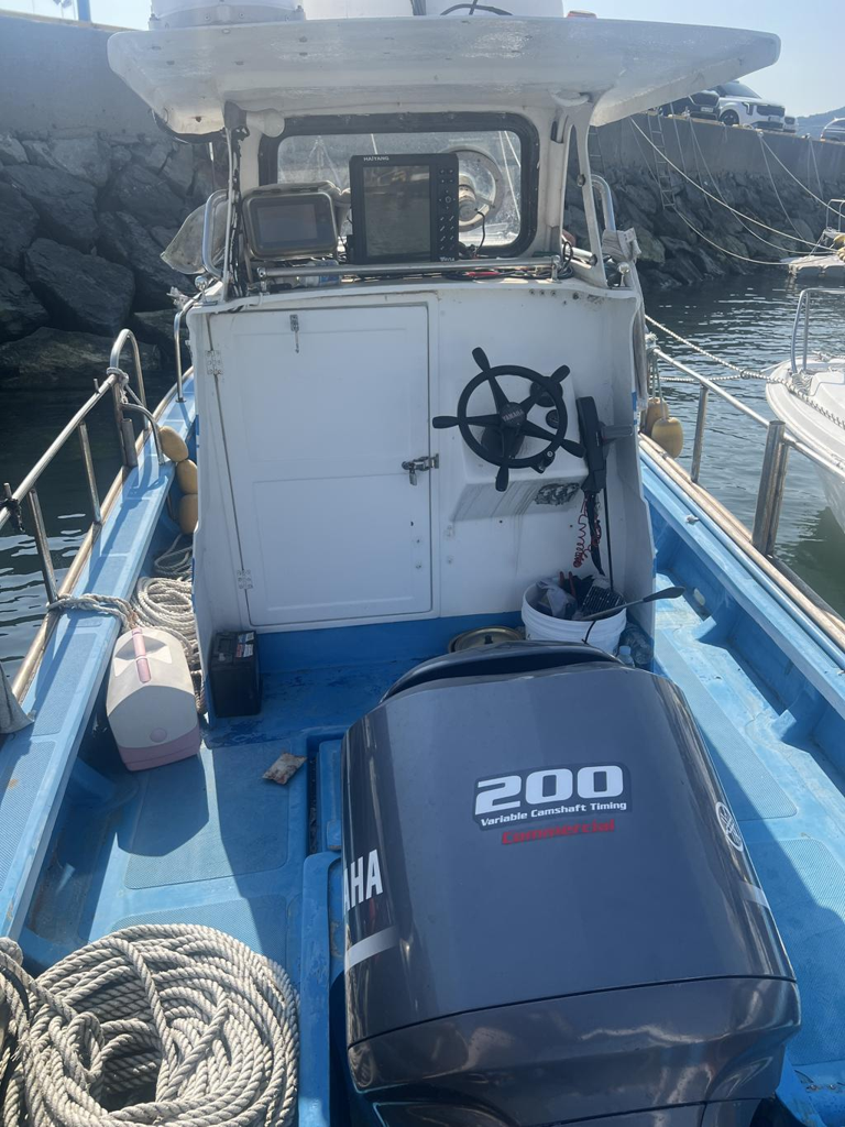bg_fishing_boat · 8
