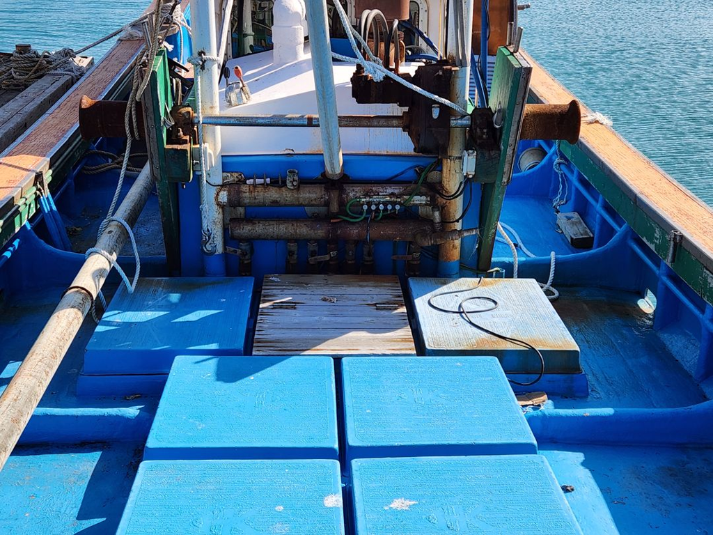 bg_fishing_boat · 9